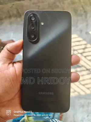 নতুন স্যামসাং গ্যালাক্সি এ১৭ ৫জি ১২৮ জিবি কালো