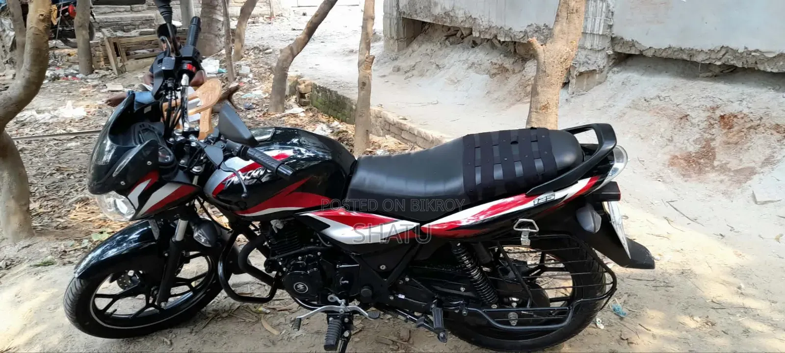 বাজাজ ডিসকভার ১২৫ ২০২৩