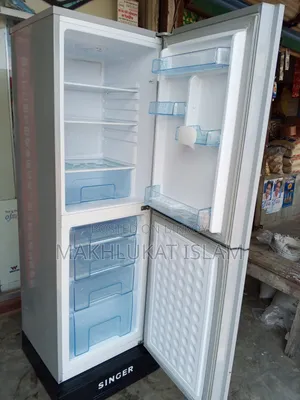 বড় সাইজের ফ্রিজ ভালো মানের।