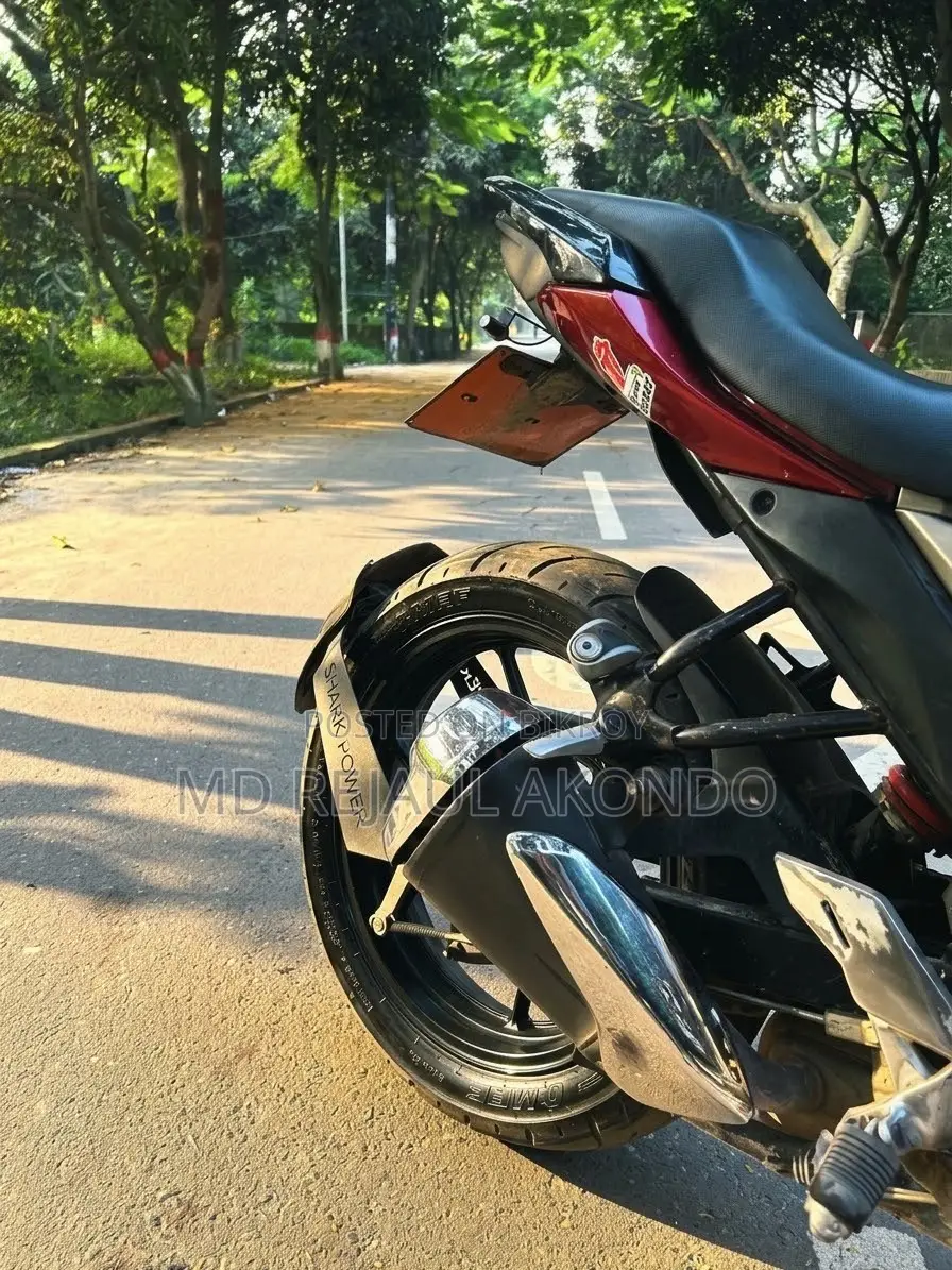 Suzuki Gixxer 2023 Red