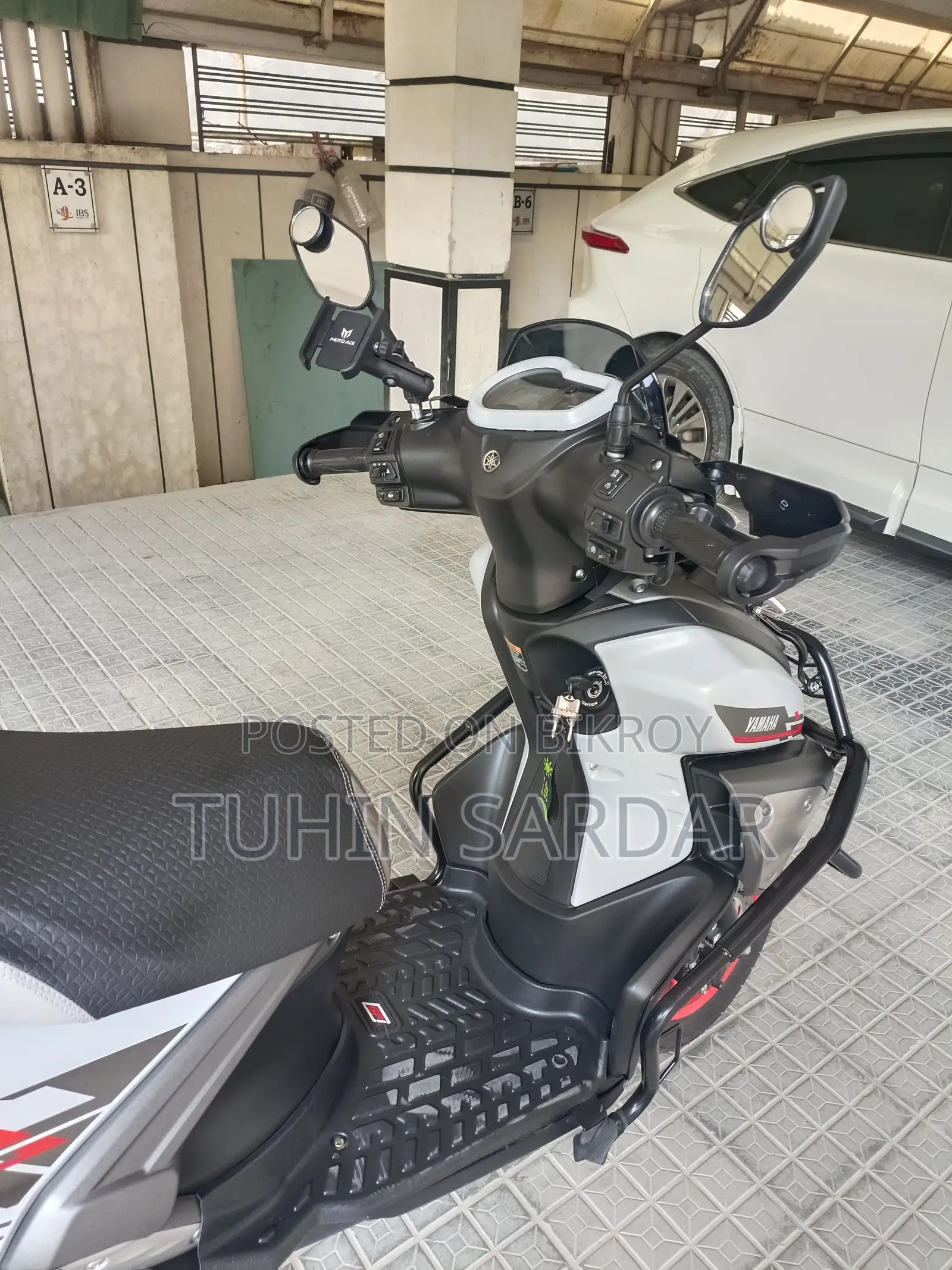 Yamaha 2026 White