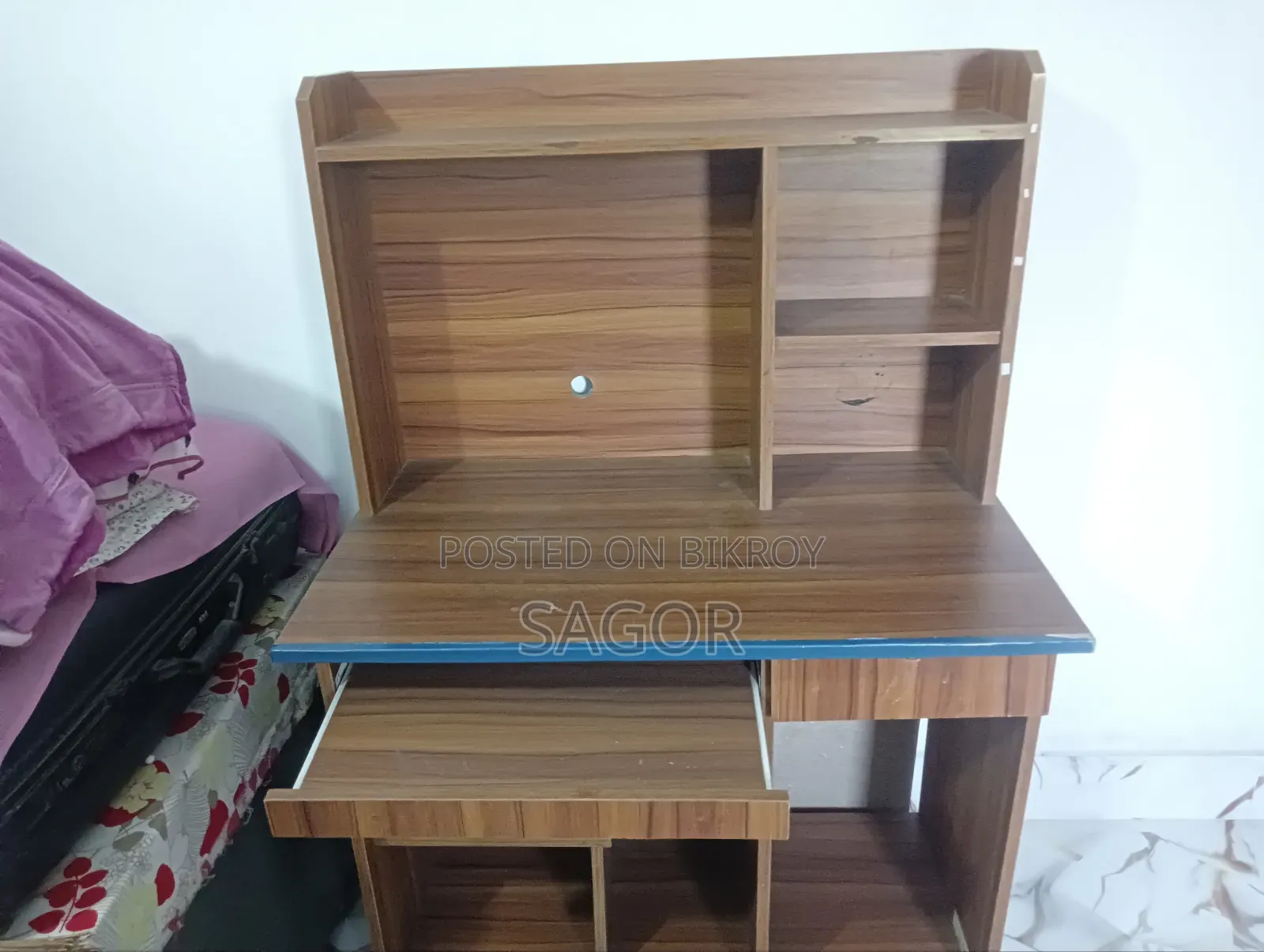 স্টাডি ও কম্পিউটার টেবিল (আকিজ বোর্ড)