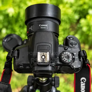 Canon EOS 700D DSLR Camera With 50mm Prime Lens – Full Set for Sale