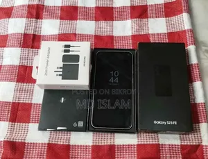 স্যামসাং গ্যালাক্সি এস২৩ এফই ১২৮ জিবি কালো