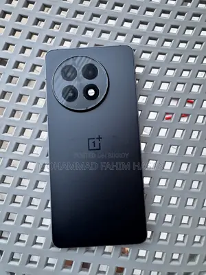 ওয়ানপ্লাস ১৩আর ২৫৬ জিবি কালো