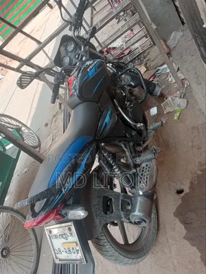 বাজাজ ডিসকভার ১৩৫ ২০১৮ নীল