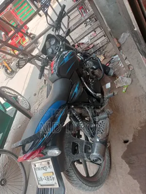 বাজাজ ডিসকভার ১৩৫ ২০১৮ নীল