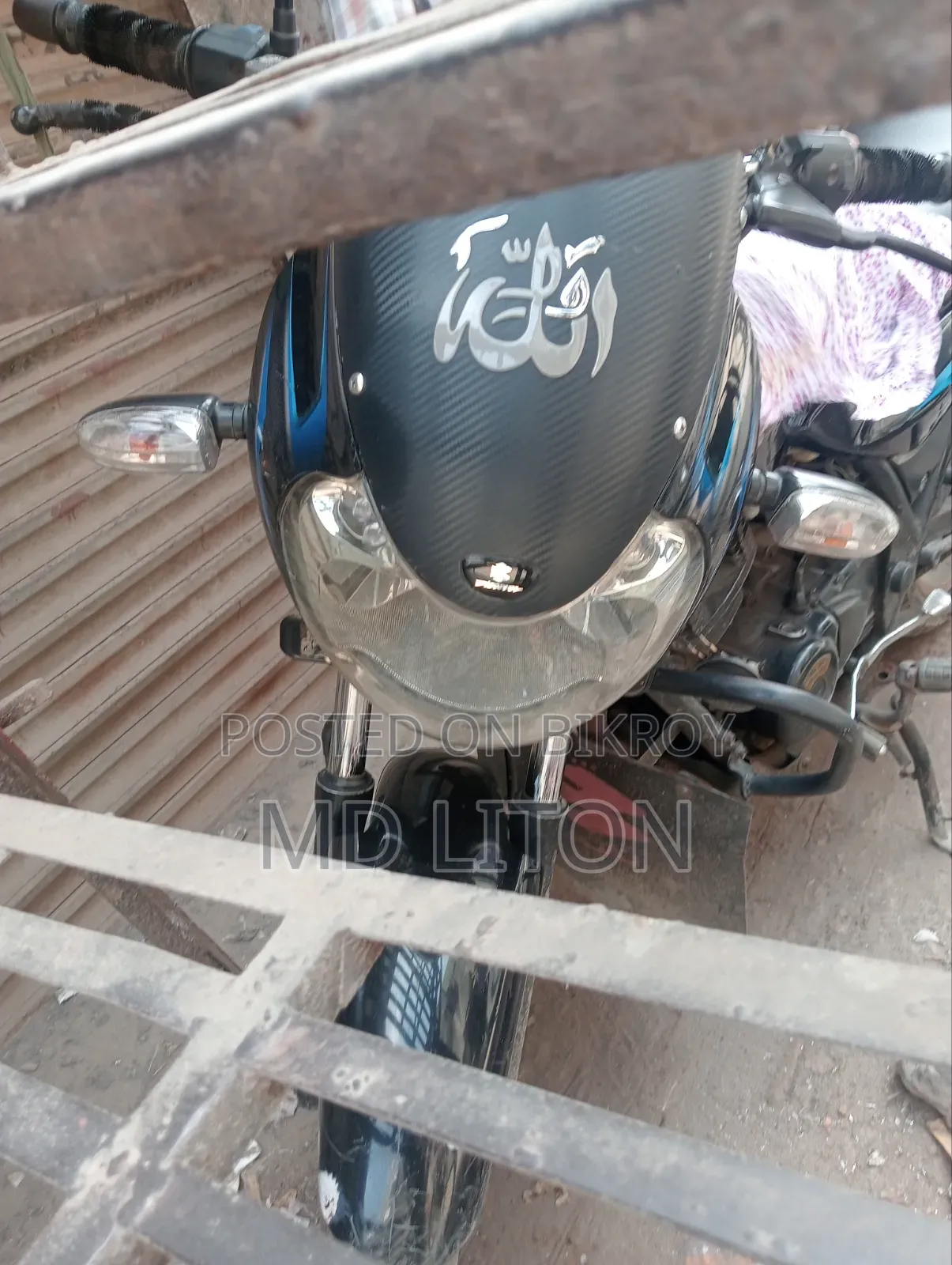 বাজাজ ডিসকভার ১৩৫ ২০১৮ নীল