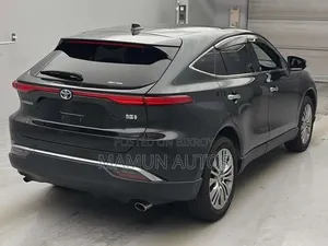 Toyota Harrier 2.5 Hybrid 2021 Black