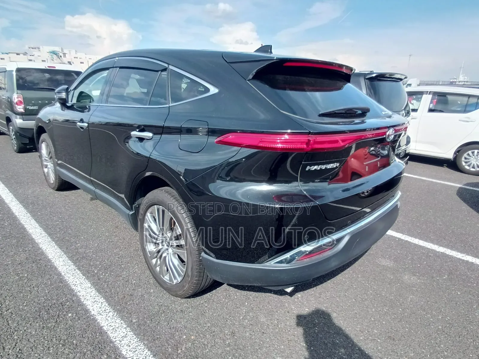 Toyota Harrier 2.5 Hybrid 2021 Black