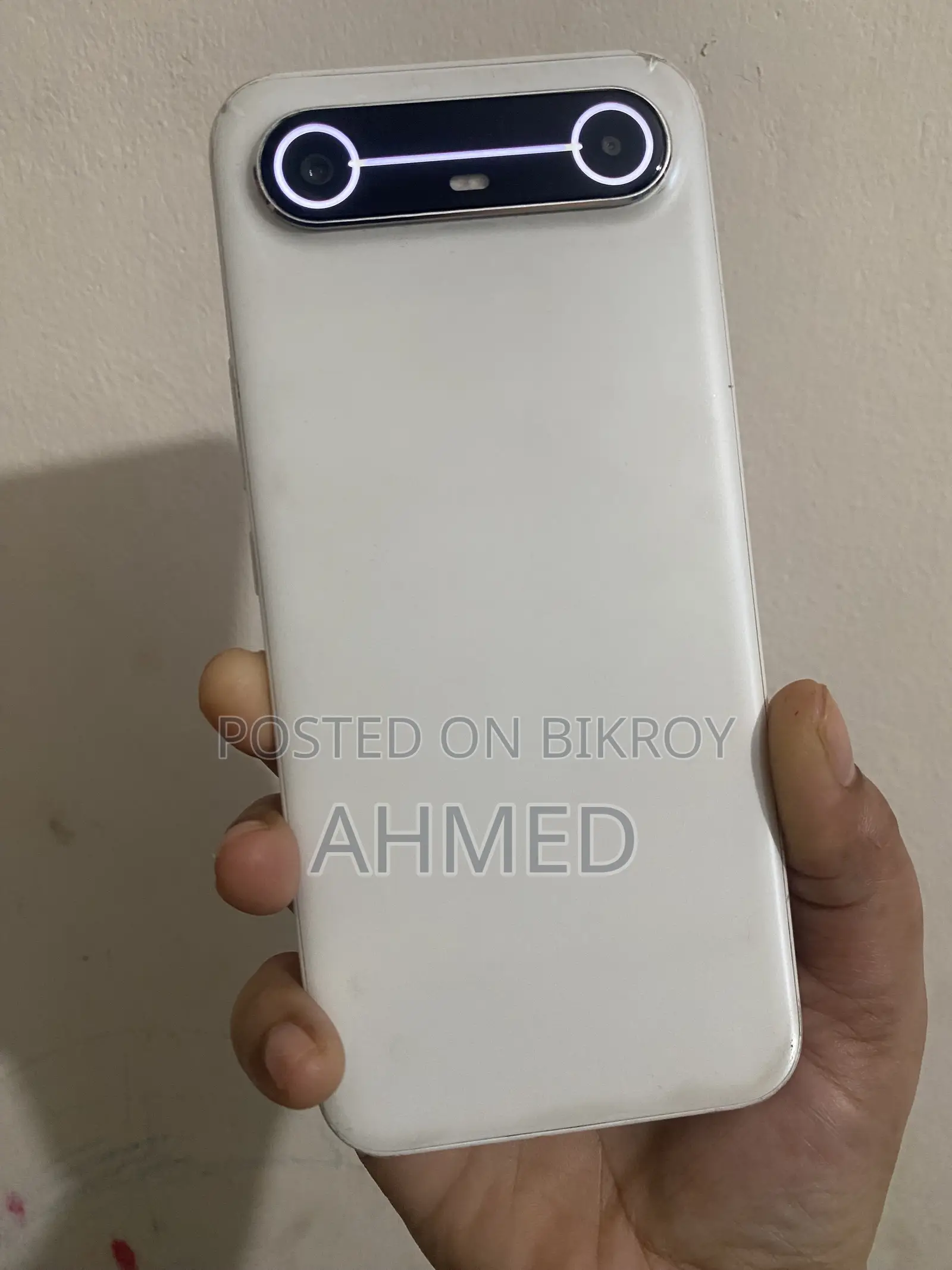 টেকনো পোভা ১২৮ জিবি হোয়াইট