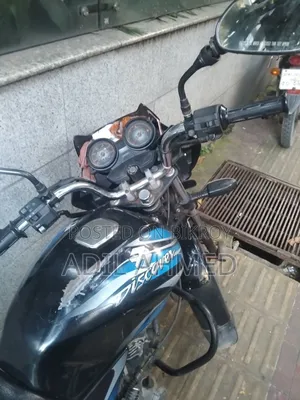 বাজাজ ডিসকভার ১০০ ২০১৬ কালো