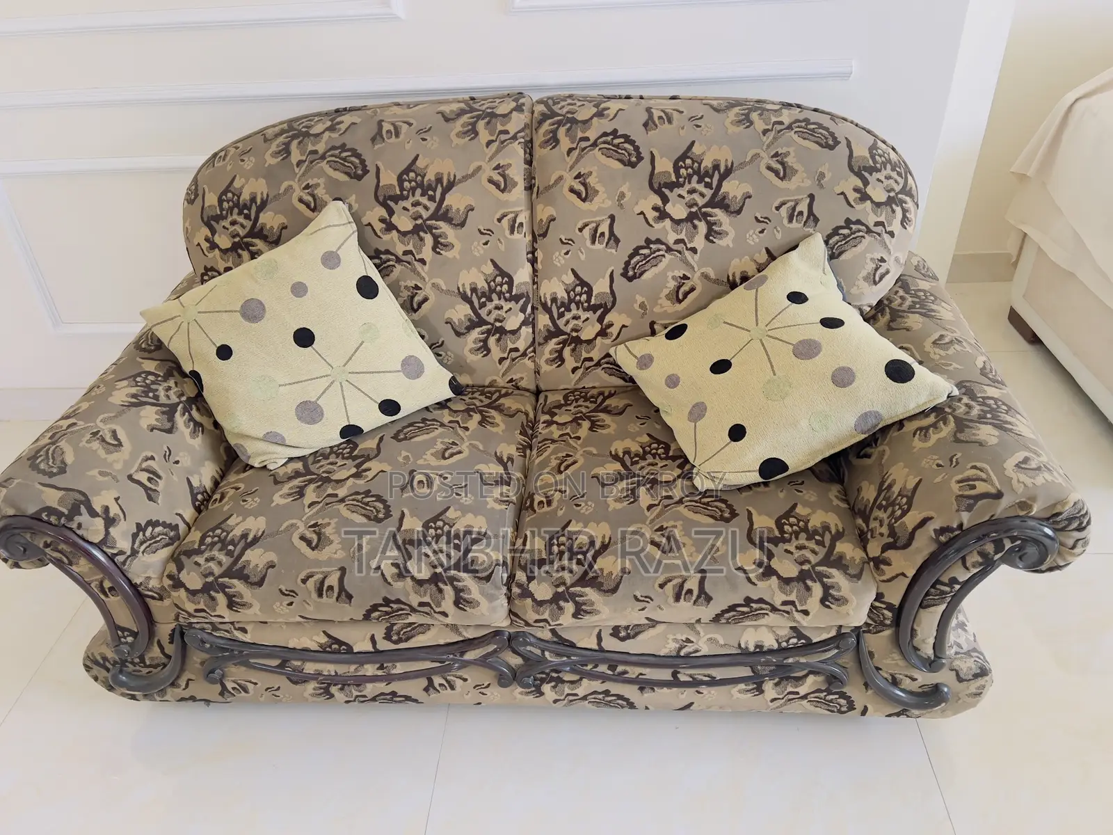 Sofa Set With Tea Table for Sell at Uttara