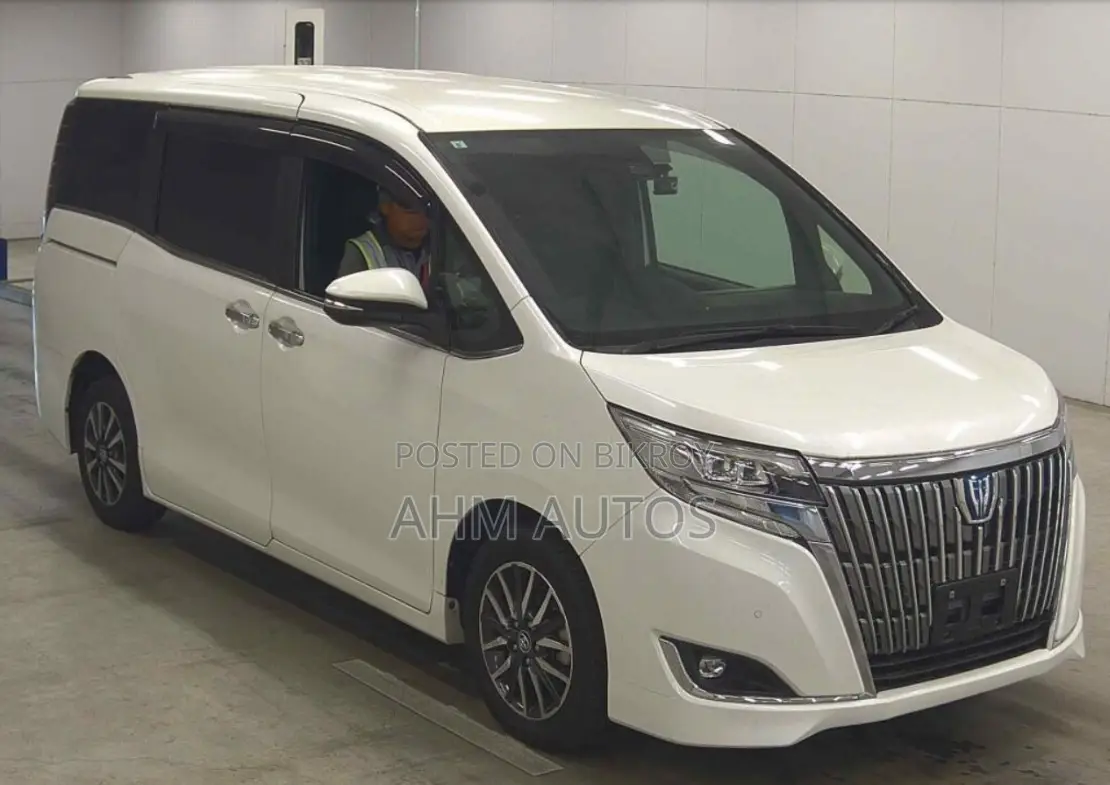 Toyota Esquire 1.8 Four-Wheel Drive Hybrid (7 seater) 2021 Pearl