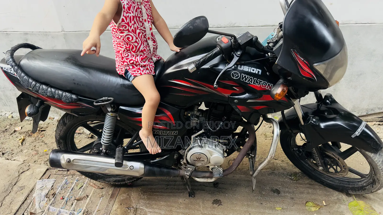 ওয়ালটন ফিউশন ১২৫ ইএক্স ২০১৫ কালো