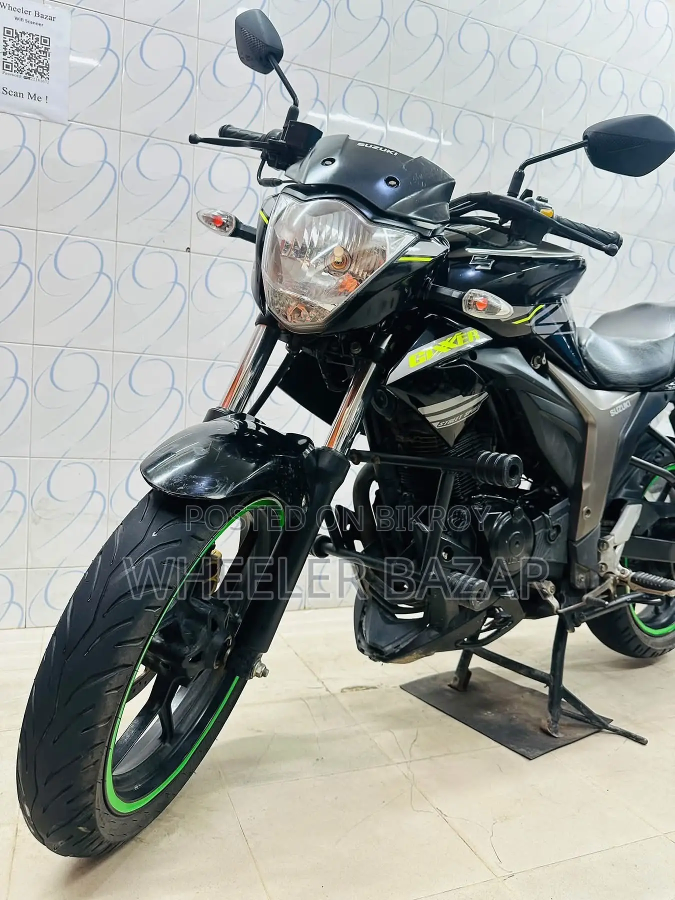 সুজুকি জিক্সার ২০২৩ ব্ল্যাক