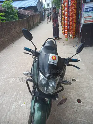 হিরো হাংক ১৫০ ২০১২ গ্রিন