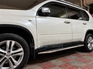 নিসান এক্স-ট্রেইল ২০১২ পার্ল