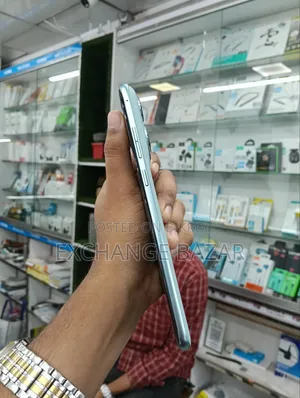 মোটর চলা এজ ৭০ ফিউশন ২৫৬ জিবি