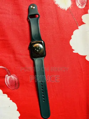 Apple Watch Series 8