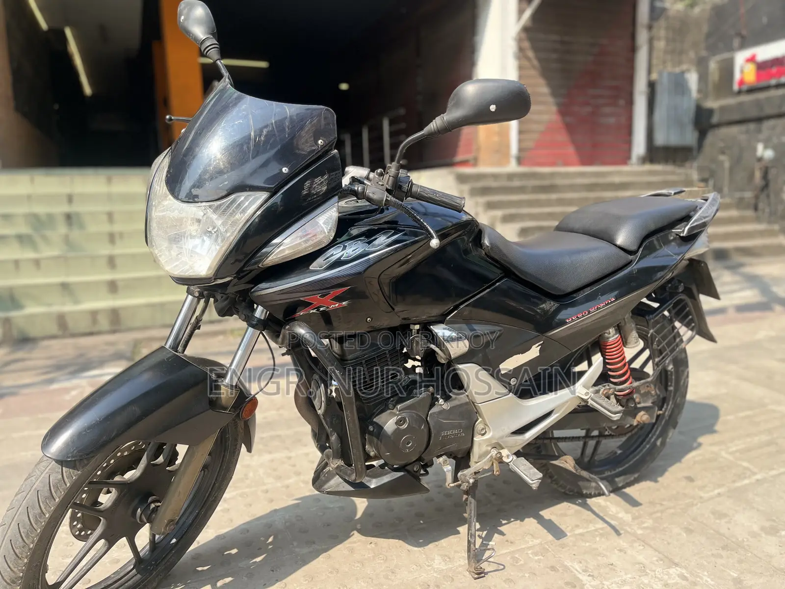 হোন্ডা ২০১৭ ব্ল্যাক