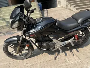 হোন্ডা ২০১৭ ব্ল্যাক