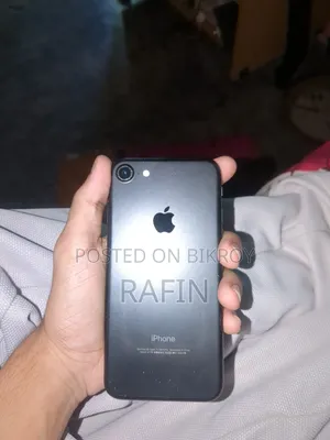 অ্যাপল আইফোন ৭ ৩২ জিবি কালো