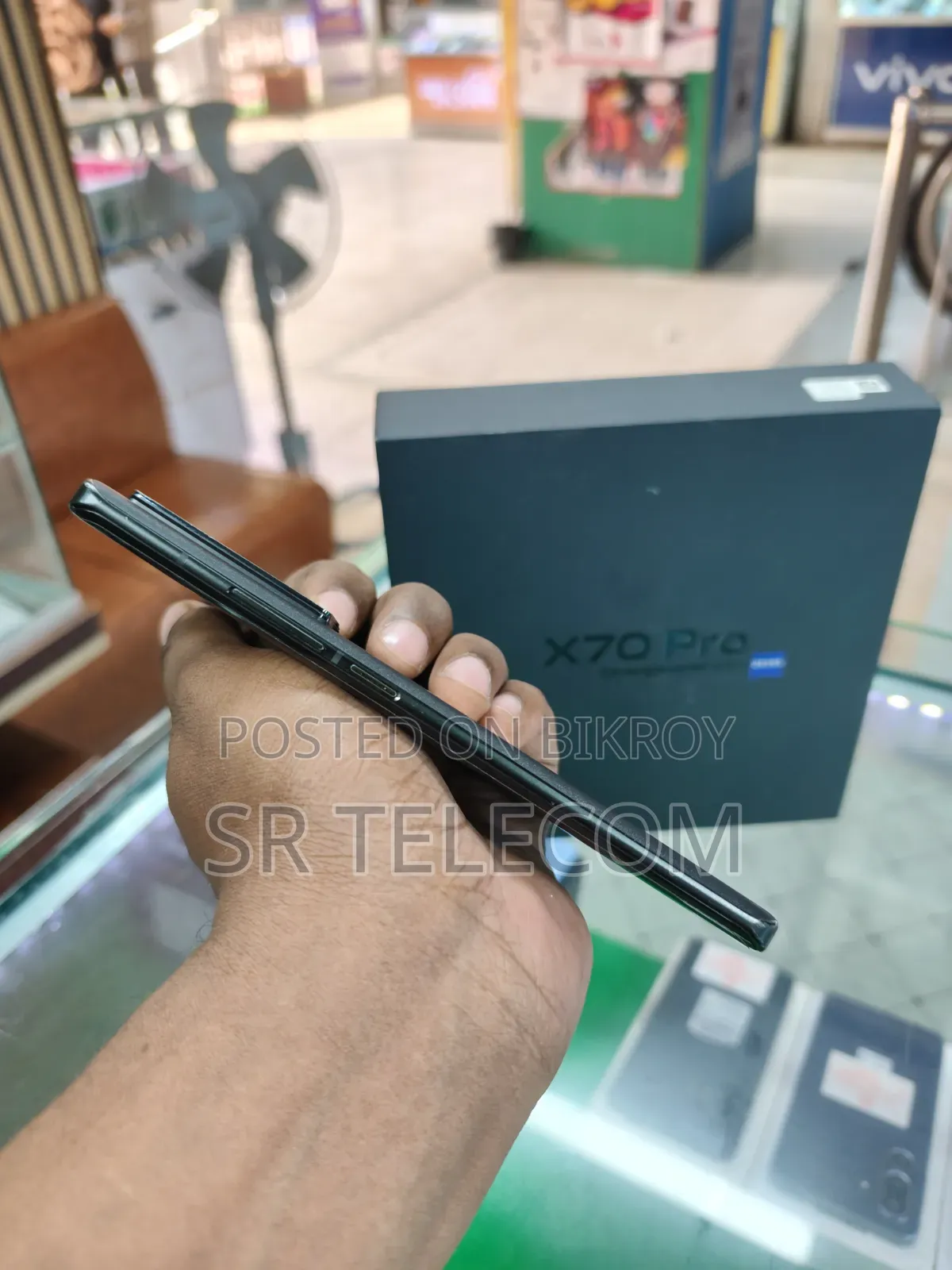 Vivo X70 Pro ২৫৬ জিবি কালো