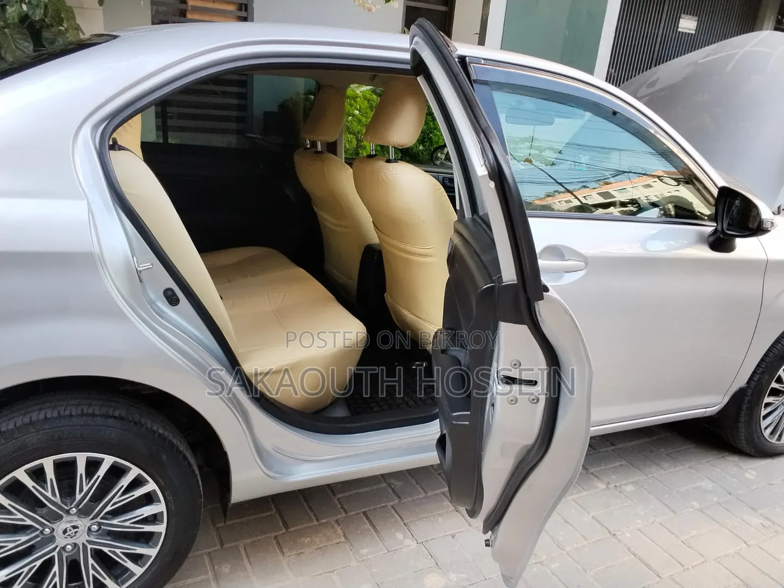 নতুন টয়োটা এক্সিও ২০১৯ সিলভার