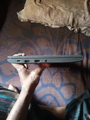 Laptop Lenovo 4GB Intel Celeron SSD 256GB