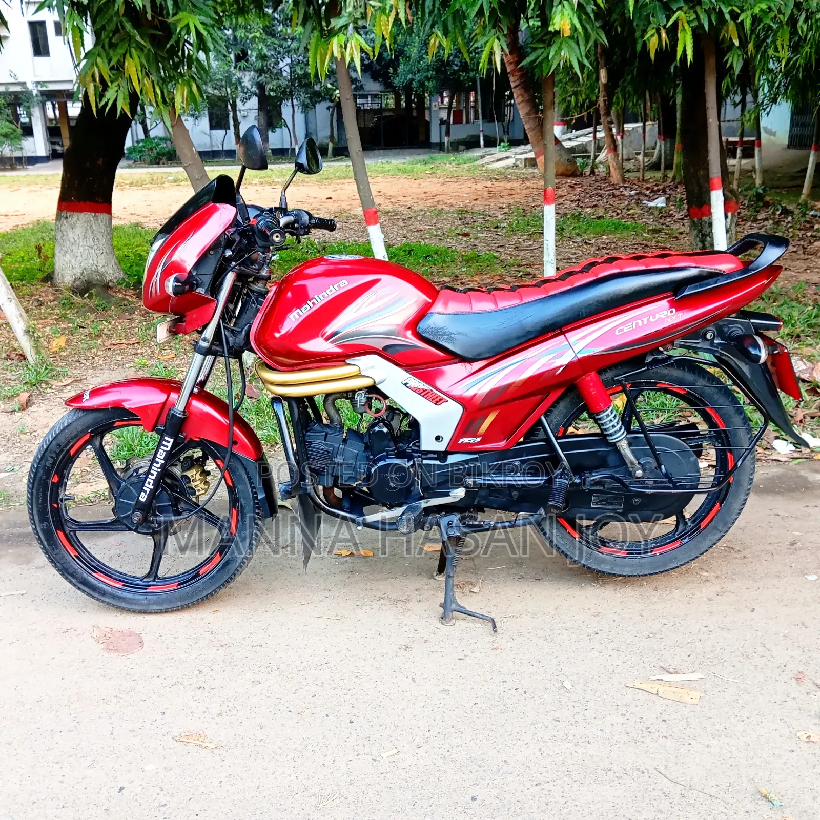 Mahindra Centuro 2018 Red