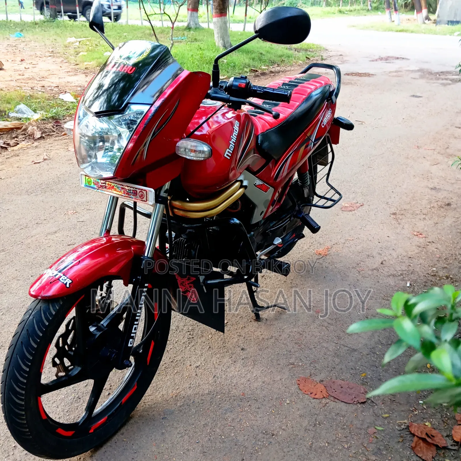 Mahindra Centuro 2018 Red