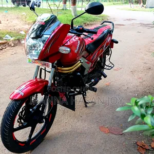 Mahindra Centuro 2018 Red