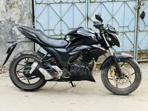 সুজুকি গিক্সার ২০১৯ ব্ল্যাক