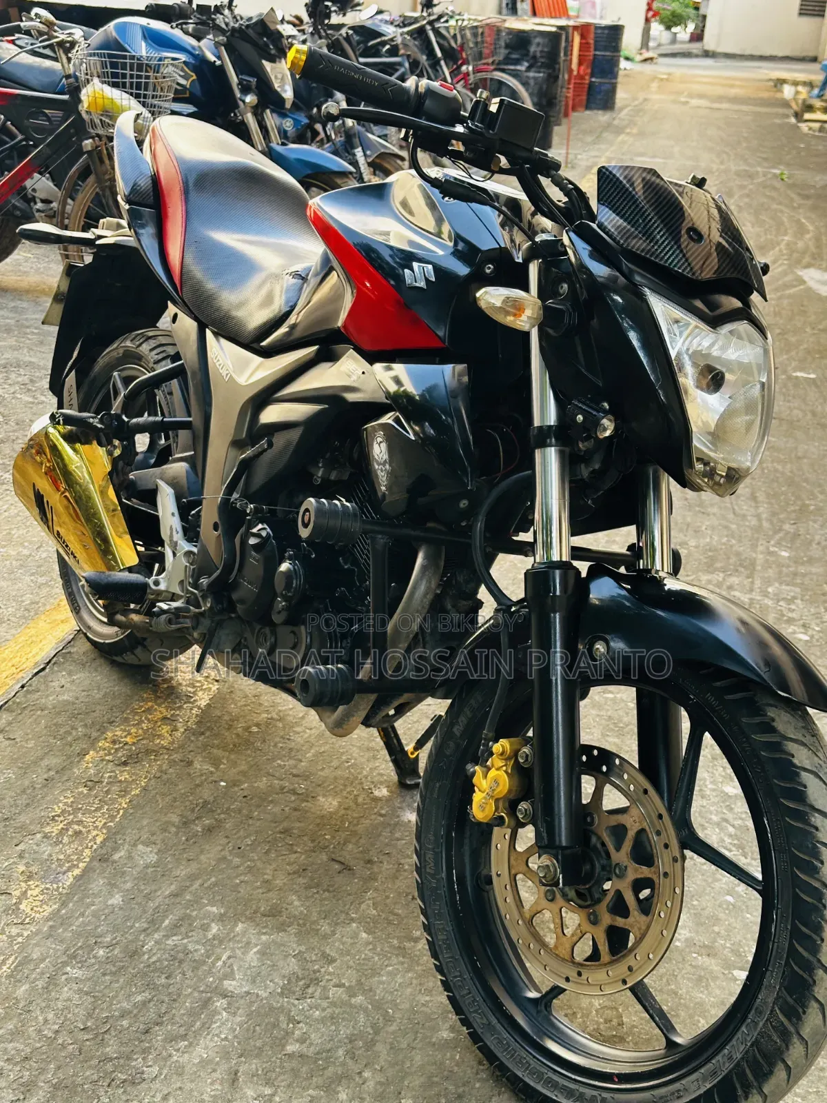 সুজুকি জিক্সার ২০২০ ব্ল্যাক