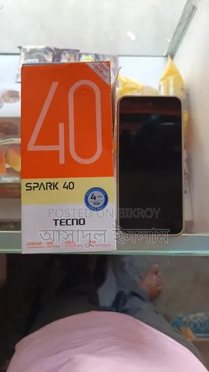 Tecno Spark 40 256 GB Silver