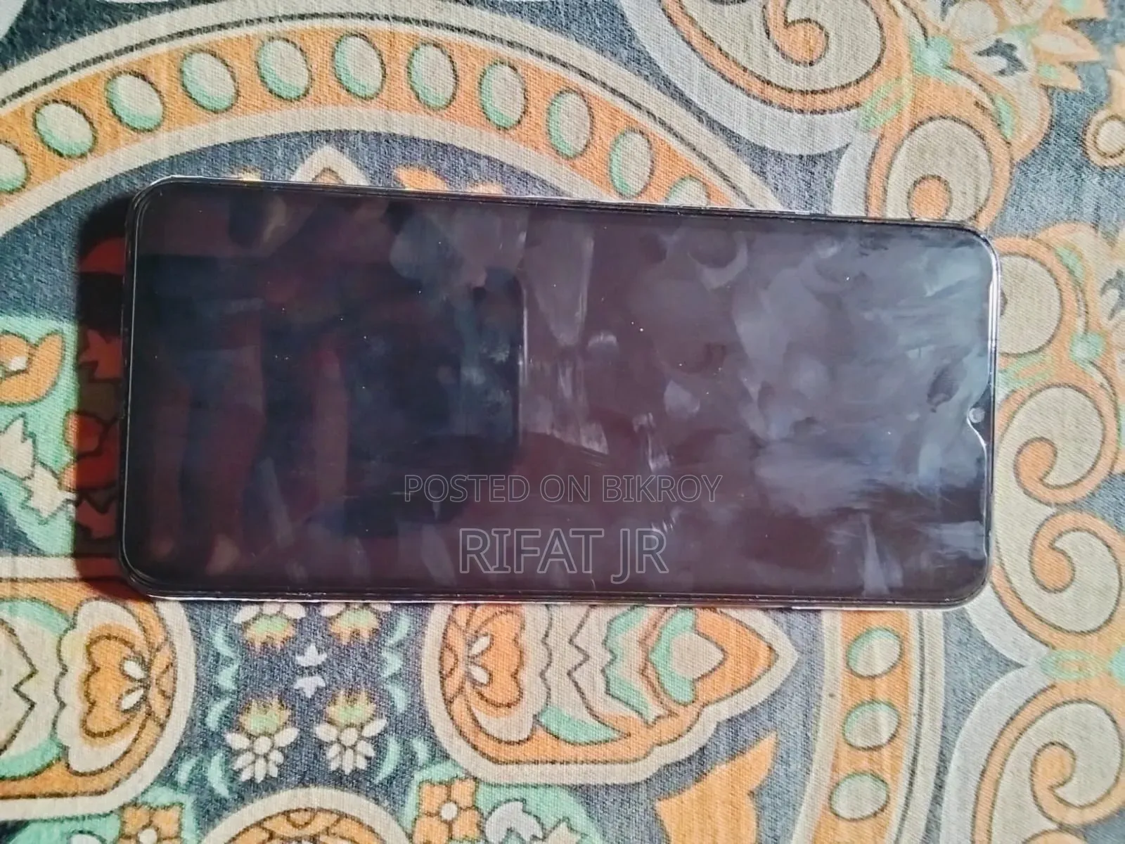 Vivo Y18 128 GB Purple