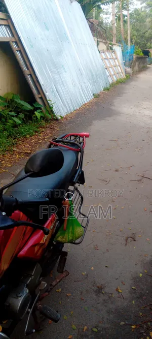 Hero HF Deluxe 2017 Red