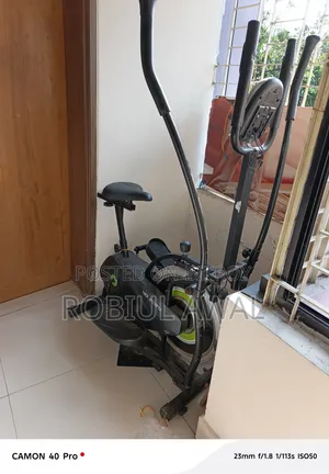 Life Fitness 2-in-1 Elliptical Exercise Cycle