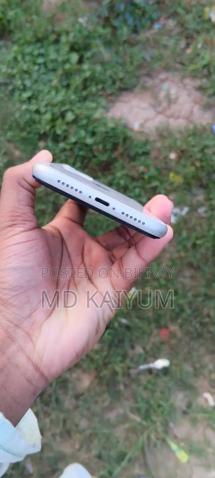 অ্যাপল আইফোন ১১ ১২৮ জিবি হোয়াইট