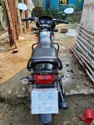 Hero HF Deluxe 2025 Black