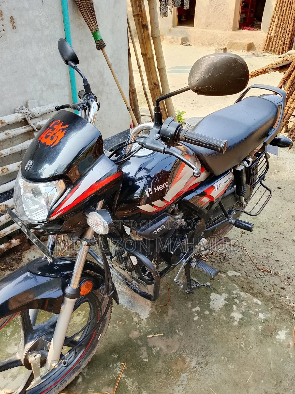 হিরো এইচ-এফ ডিলাক্স ২০২৫ ব্ল্যাক