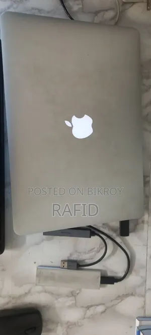 Laptop Apple MacBook 2014 4GB RAM Intel Core i5 SSD 128GB