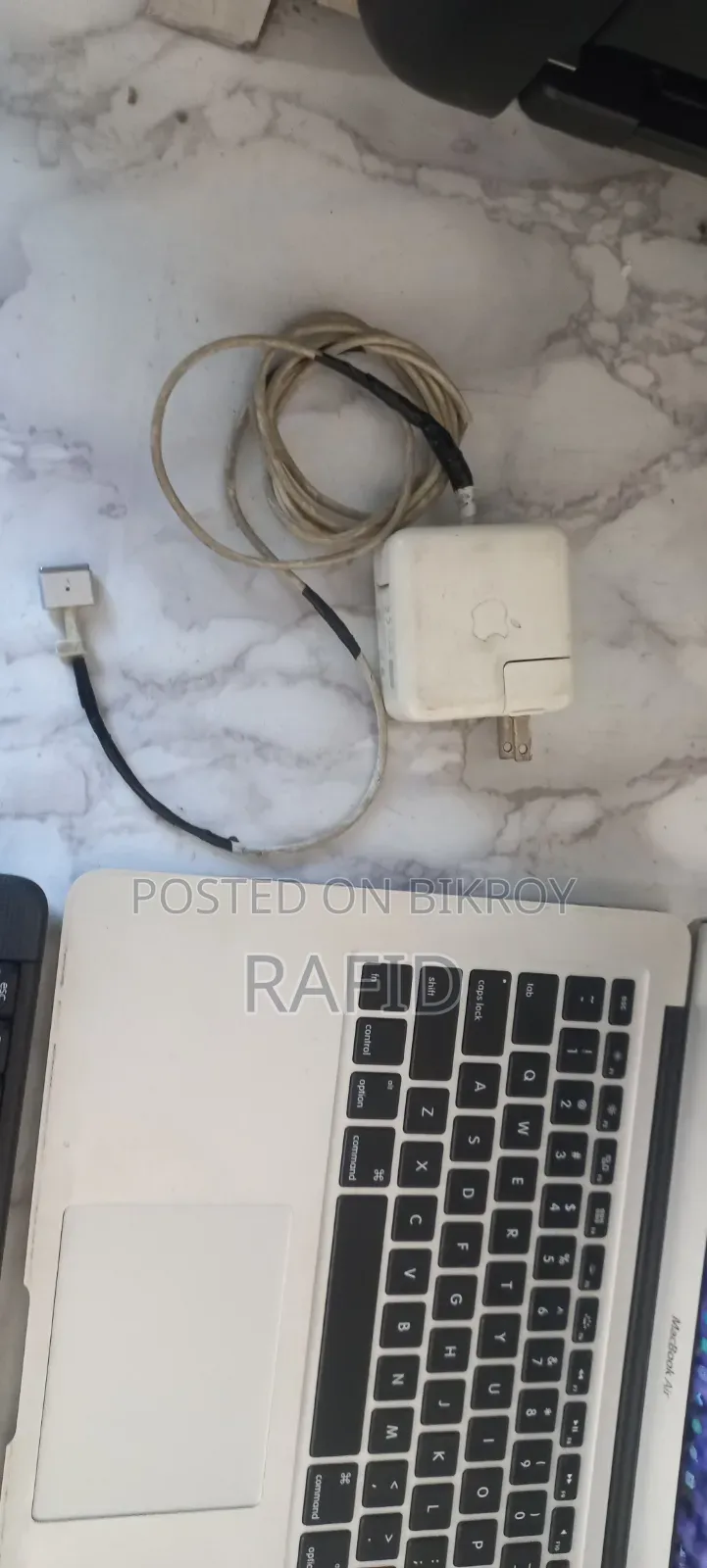 Laptop Apple MacBook 2014 4GB RAM Intel Core i5 SSD 128GB