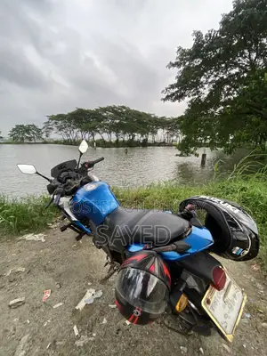 ইয়ামাহা ফেজার ভি১ ২০১১ নীল