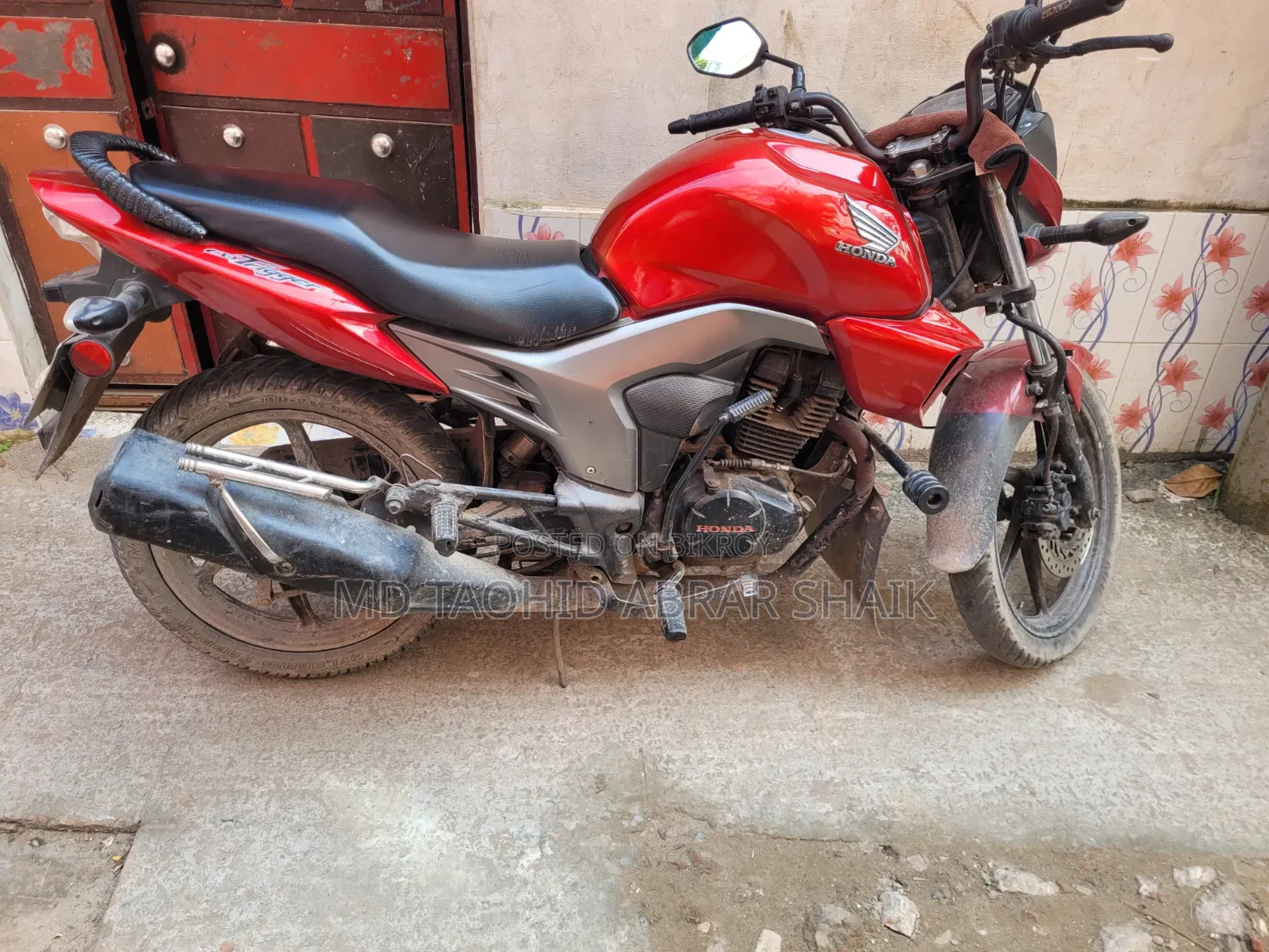 Honda CB 2016 Red
