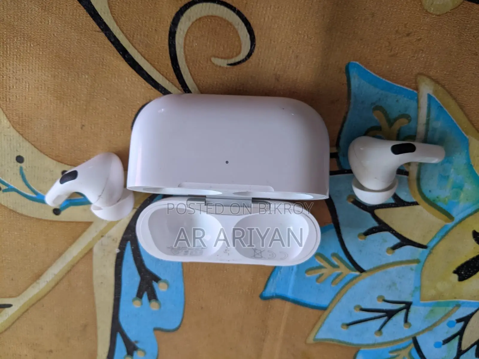 Airbuds 1st Gen