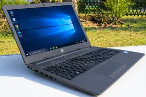 Laptop HP 250 G7 8GB Intel Core i5 HDD+SSD 1TB