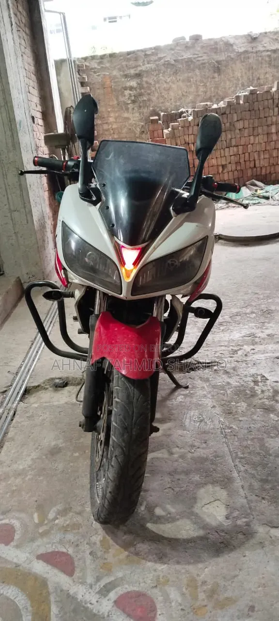 Yamaha Fazer V1 2015 White