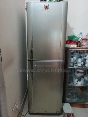 ২২ সিএফটি রেফ্রিজারেটর